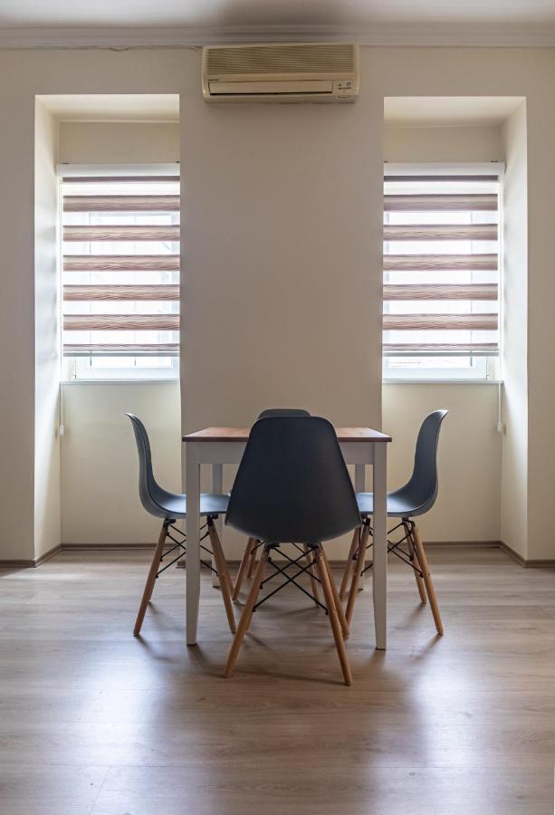 Dixy Apartman Belgrad Exteriör bild