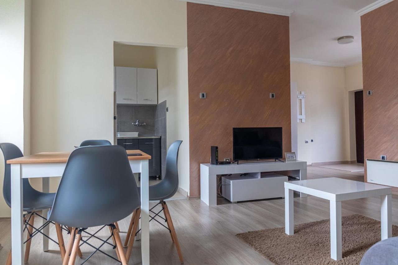 Dixy Apartman Belgrad Exteriör bild